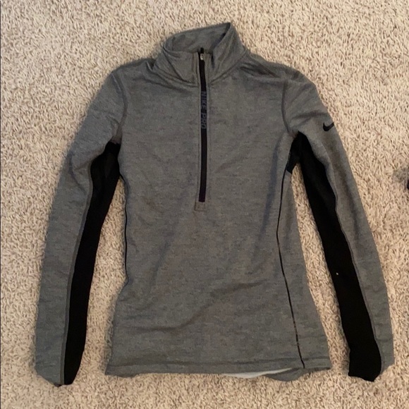 Nike Pro Hyperwarm long sleeve top (size XS) - Picture 2 of 5